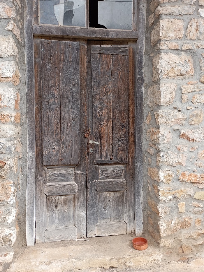 ΛΙΑΝΑ ΠΙΤΑ 8